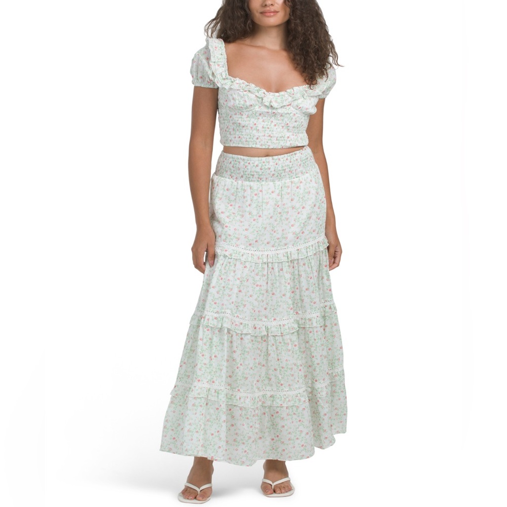 AMY JANE LONDON ADRLINE TWO PIECE SET WILDFLOWER FLORAL TOP AND SKIRT NWT